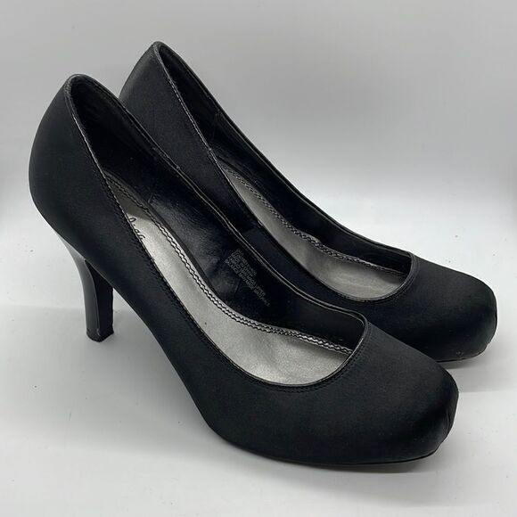 Zodiacs Black High Heels Size 9 - Picture 1 of 10